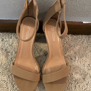 Tan block heel